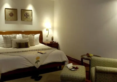 ananda guestroom
